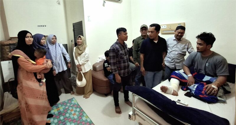 Caption: kunjungan Manajer, Maskep dan Karyawan PkS CGR