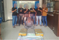 Caption: Tim gabungan dari Kantor Wilayah DJBC Aceh, Direktorat Interdiksi Narkotika, Bea Cukai Langsa, BNN RI dan BNN Provinsi Aceh bersama barang bukti Narkotika jenis Methamphetamine(Sabu) seberat sekitar 60 Kilogram.