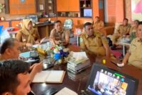 Caption: Pemko Langsa menggelar rapat koordinasi secara daring guna memaksimalkan kinerja tim enumerator di lapangan.